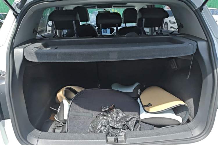 Used Volkswagen Tacqua 2020 1.5L Automatic Yue Trunk