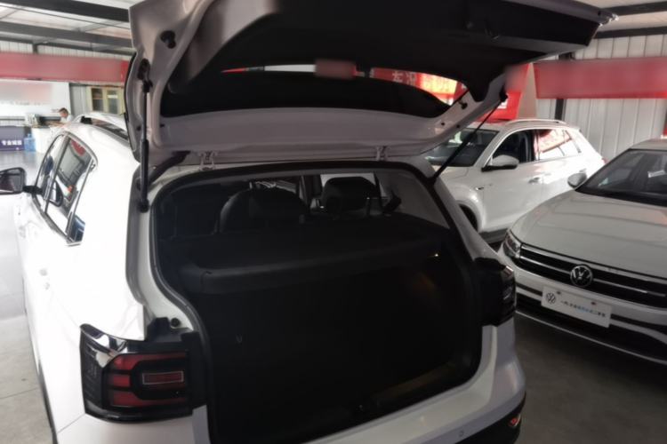 Used Volkswagen Tacqua 2020 1.5L Automatic Yue Trunk