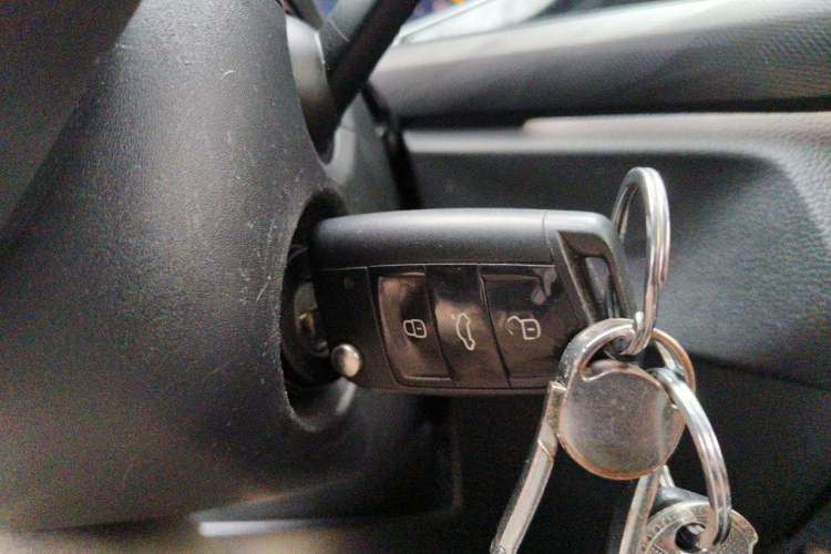 Used Volkswagen Tacqua 2020 1.5L Automatic Yue Vehicle Key