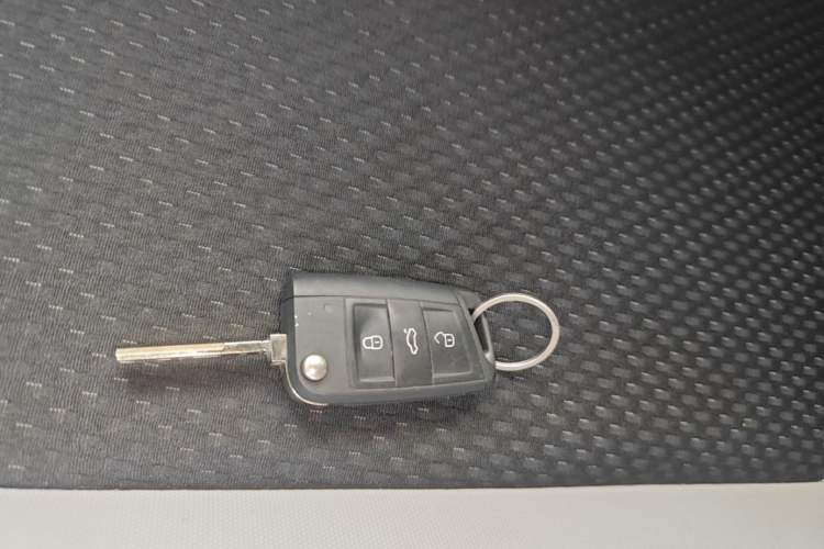 Used Volkswagen Tacqua 2020 1.5L Automatic Yue Vehicle Key