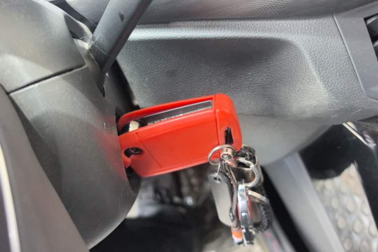 Used Volkswagen Tacqua 2020 1.5L Automatic Yue Vehicle Key