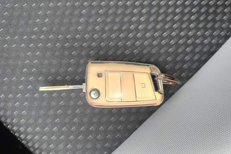Used Volkswagen Tacqua 2020 1.5L Automatic Yue Vehicle Key
