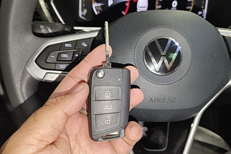 Used Volkswagen Tacqua 2020 1.5L Automatic Yue Vehicle Key