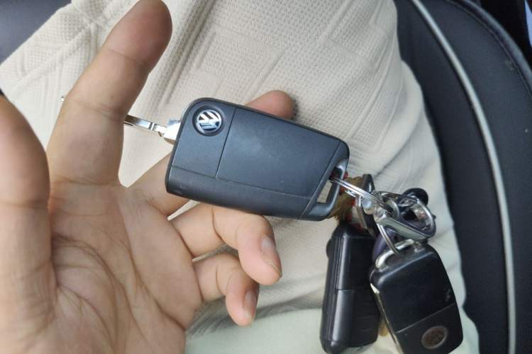 Used Volkswagen Tacqua 2020 1.5L Automatic Yue Vehicle Key