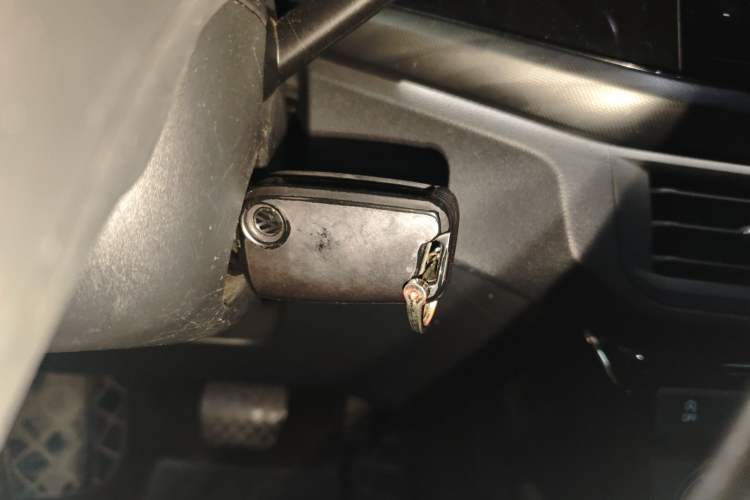 Used Volkswagen Tacqua 2020 1.5L Automatic Yue Vehicle Key