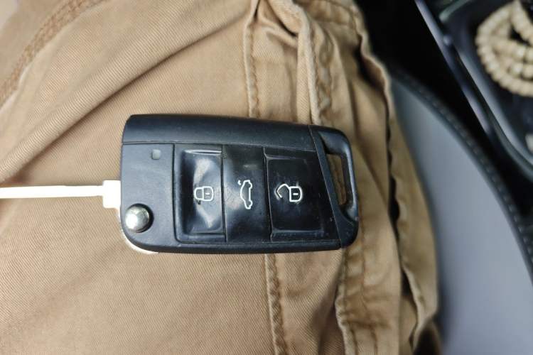 Used Volkswagen Tacqua 2020 1.5L Automatic Yue Vehicle Key