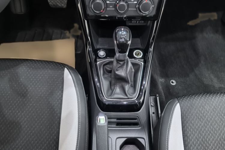 Used Volkswagen Tacqua 2021 1.5L Automatic Yue Zhi Lian Edition Interior 4