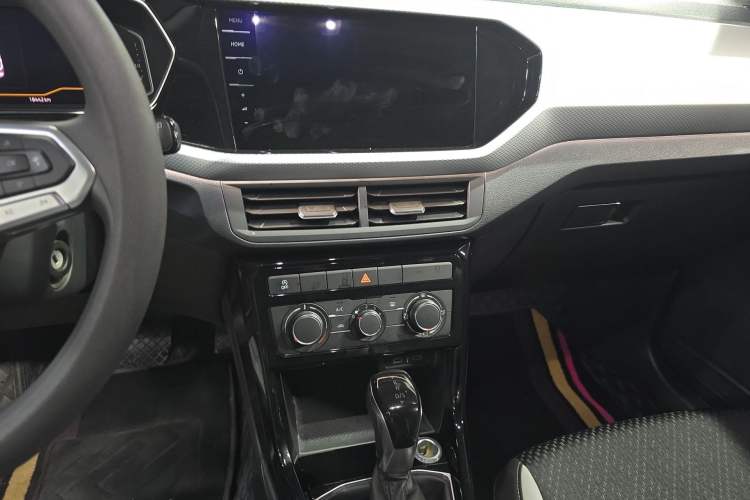 Used Volkswagen Tacqua 2021 1.5L Automatic Yue Zhi Lian Edition Audio And AC Panel