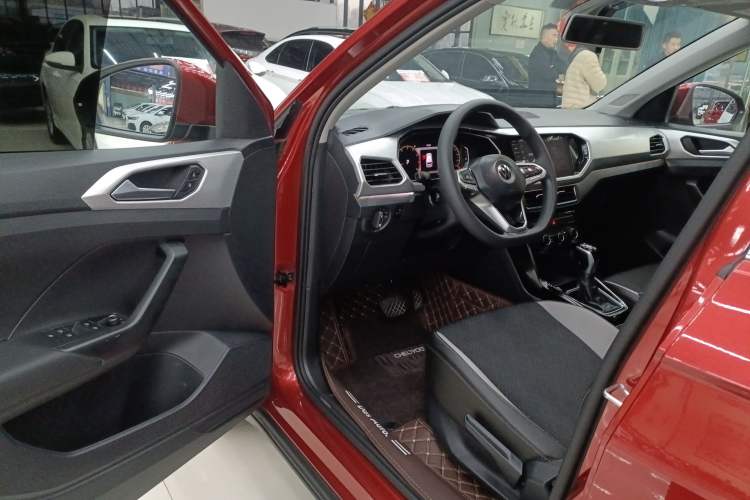 Used Volkswagen Tacqua 2021 1.5L Automatic Yue Zhi Lian Edition Driver Seat