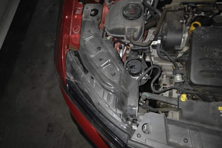 Used Volkswagen Tacqua 2021 1.5L Automatic 30th Anniversary Edition Engine Bay Right