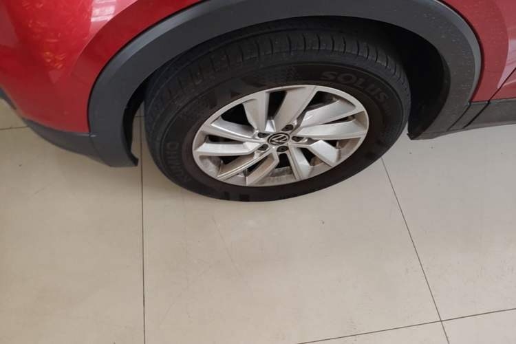 Used Volkswagen Tacqua 2021 1.5L Automatic Shangzhilian Edition Left Front Wheel Hub