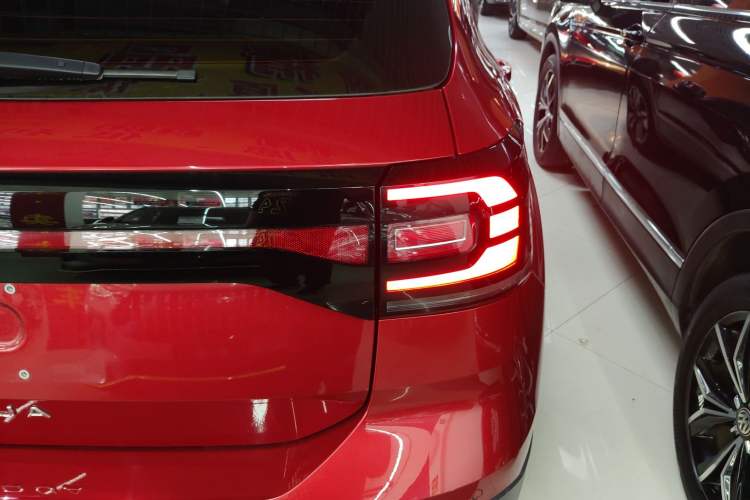 Used Volkswagen Tacqua 2021 1.5L Automatic Yue Zhi Lian Edition Right Rear Taillight