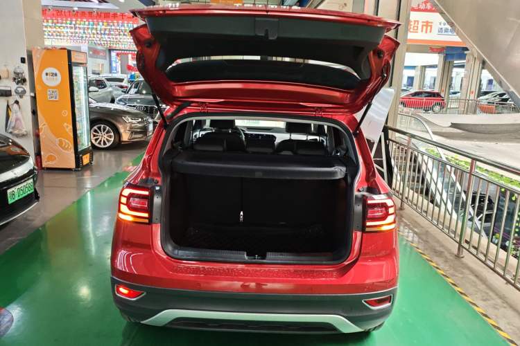 Used Volkswagen Tacqua 2021 1.5L Automatic Yue Zhi Lian Edition Trunk