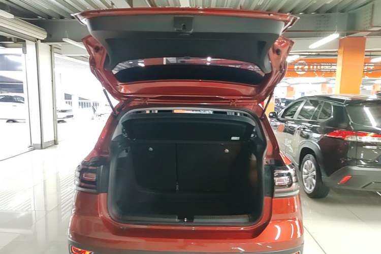 Used Volkswagen Tacqua 2021 1.5L Automatic Yue Zhi Lian Edition Trunk