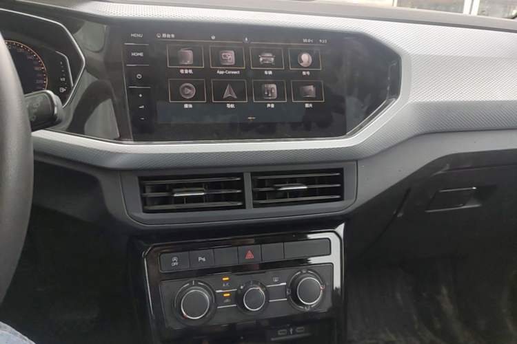 Used Volkswagen Tacqua 2021 1.5L Automatic Yue Zhi Lian Edition Audio And AC Panel