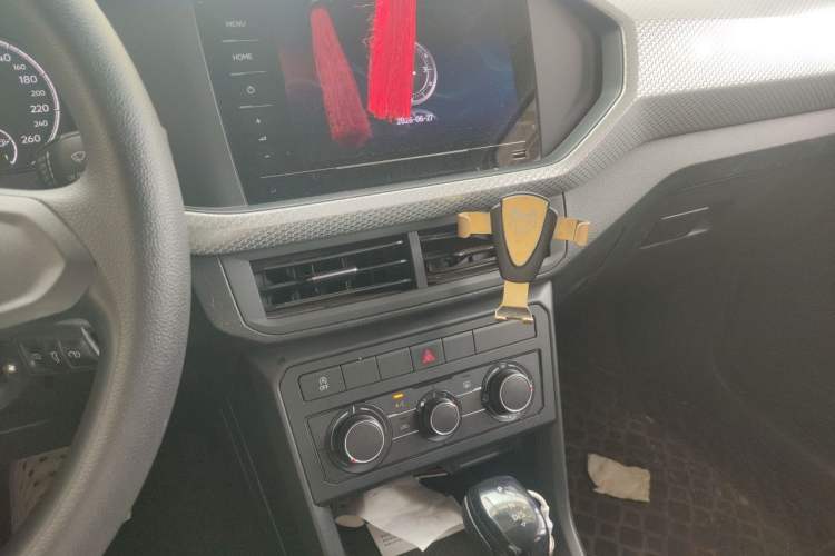 Used Volkswagen Tacqua 2021 1.5L Automatic Shangzhilian Edition Audio And AC Panel