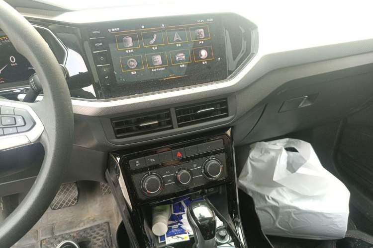 Used Volkswagen Tacqua 2021 1.5L Automatic Yue Zhi Lian Edition Audio And AC Panel