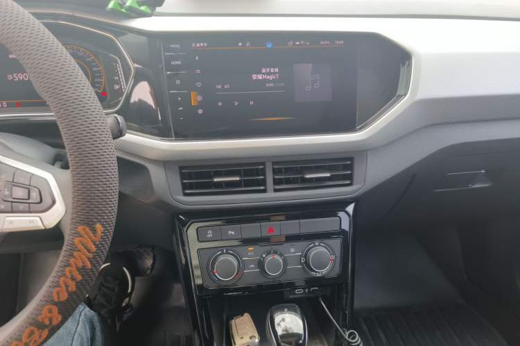 Used Volkswagen Tacqua 2021 1.5L Automatic Yue Zhi Lian Edition Audio And AC Panel