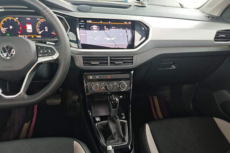 Used Volkswagen Tacqua 2021 1.5L Automatic Yue Zhi Lian Edition Audio And AC Panel