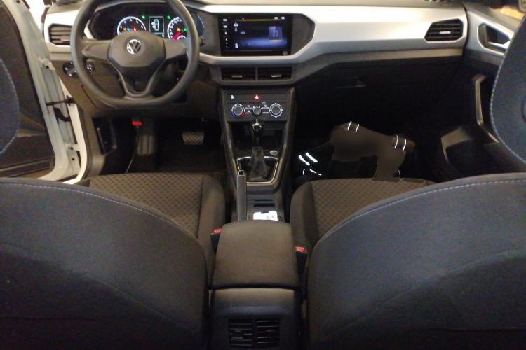 Used Volkswagen Tacqua 2021 1.5L Automatic Shangzhilian Edition Center Console