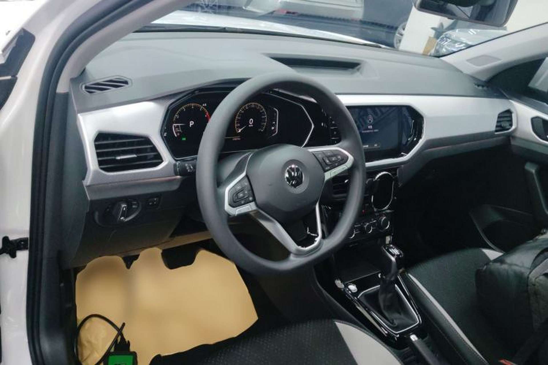 Used Volkswagen Tacqua 2021 1.5L Automatic Yue Zhi Lian Edition Center Console