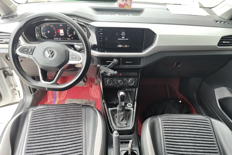 Used Volkswagen Tacqua 2021 1.5L Automatic Yue Zhi Lian Edition Center Console