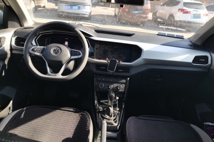 Used Volkswagen Tacqua 2021 1.5L Automatic Yue Zhi Lian Edition Center Console