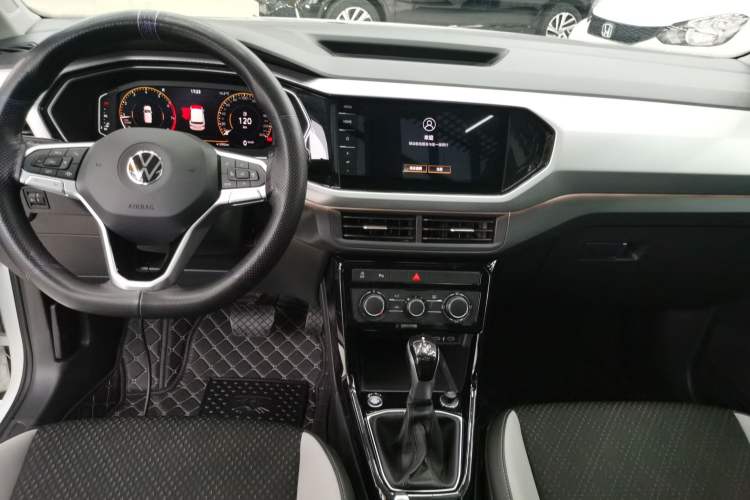 Used Volkswagen Tacqua 2021 1.5L Automatic Yue Zhi Lian Edition Center Console
