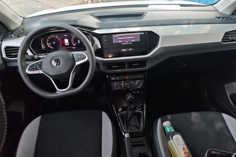 Used Volkswagen Tacqua 2021 200TSI DSG JoyConnect Edition Center Console