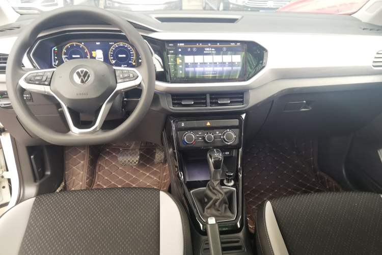 Used Volkswagen Tacqua 2021 1.5L Automatic Yue Zhi Lian Edition Center Console