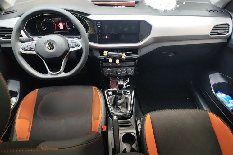 Used Volkswagen Tacqua 2021 1.5L Automatic Yue Zhi Lian Edition Center Console