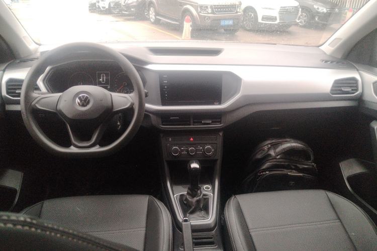Used Volkswagen Tacqua 2021 1.5L Automatic Shangzhilian Edition Center Console