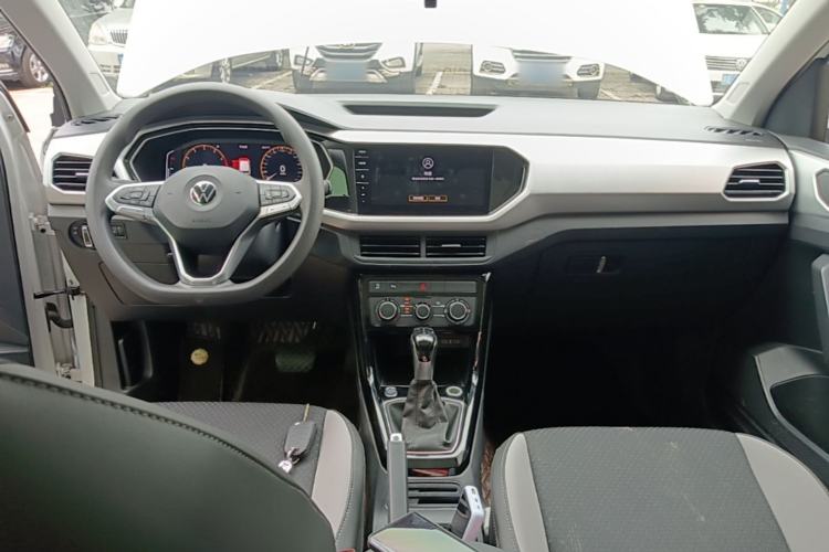 Used Volkswagen Tacqua 2021 1.5L Automatic Yue Zhi Lian Edition Center Console