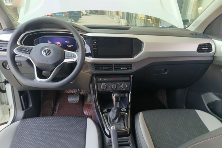 Used Volkswagen Tacqua 2021 1.5L Automatic Yue Zhi Lian Edition Center Console