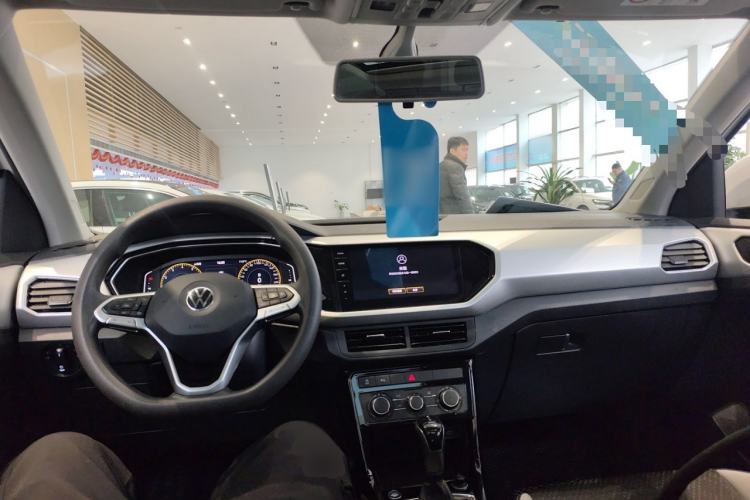 Used Volkswagen Tacqua 2021 1.5L Automatic Yue Zhi Lian Edition Center Console