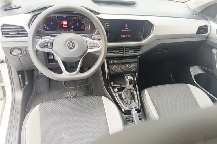 Used Volkswagen Tacqua 2021 1.5L Automatic Yue Zhi Lian Edition Center Console