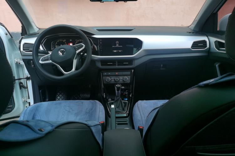 Used Volkswagen Tacqua 2021 1.5L Automatic Yue Zhi Lian Edition Center Console