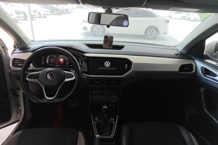 Used Volkswagen Tacqua 2021 1.5L Automatic Yue Zhi Lian Edition Center Console