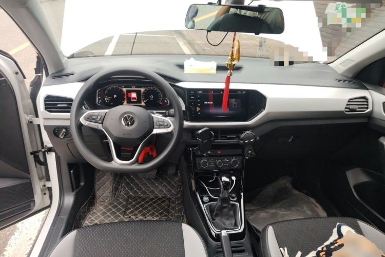 Used Volkswagen Tacqua 2021 1.5L Automatic Yue Zhi Lian Edition Center Console