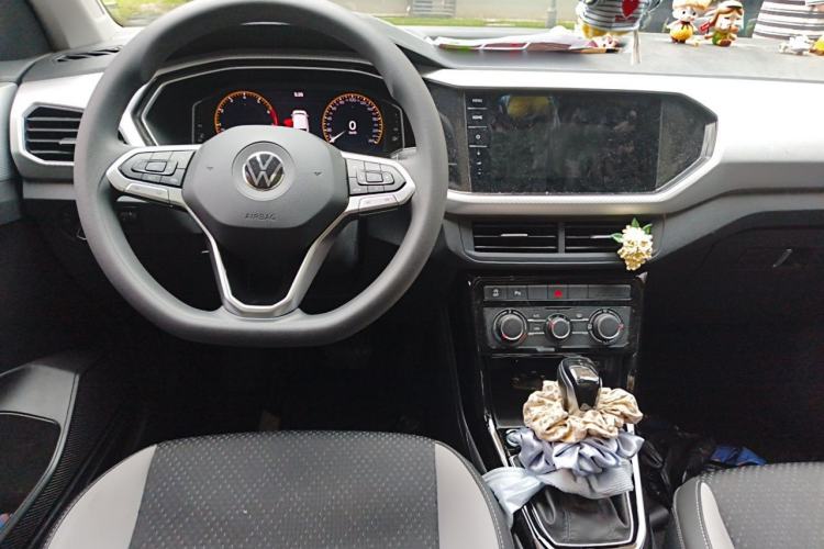 Used Volkswagen Tacqua 2021 1.5L Automatic Yue Zhi Lian Edition Center Console