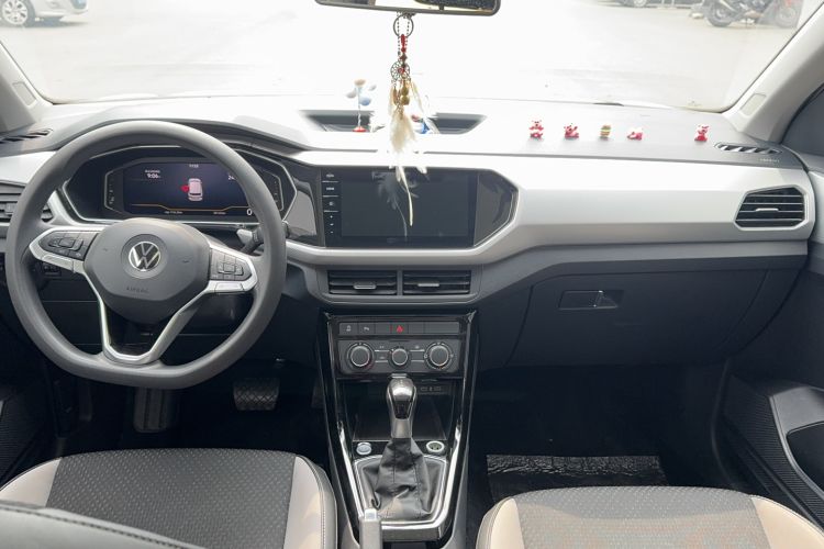 Used Volkswagen Tacqua 2021 1.5L Automatic Yue Zhi Lian Edition Center Console