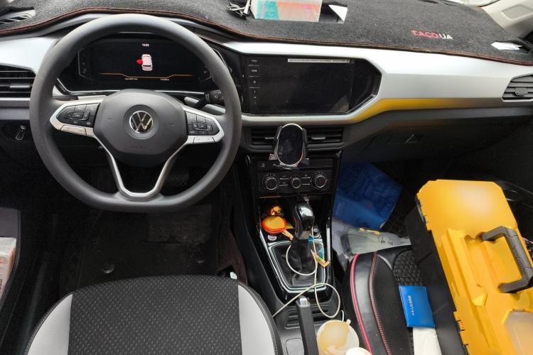 Used Volkswagen Tacqua 2021 1.5L Automatic Yue Zhi Lian Edition Center Console