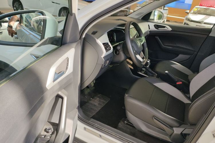 Used Volkswagen Tacqua 2021 280TSI DSG EnjoyPro Smart Connectivity Version Driver Seat