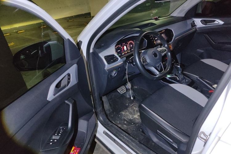 Used Volkswagen Tacqua 2021 280TSI DSG R-Line Connected Version Driver Seat