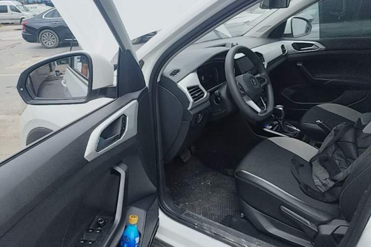 Used Volkswagen Tacqua 2021 1.5L Automatic Yue Zhi Lian Edition Driver Seat