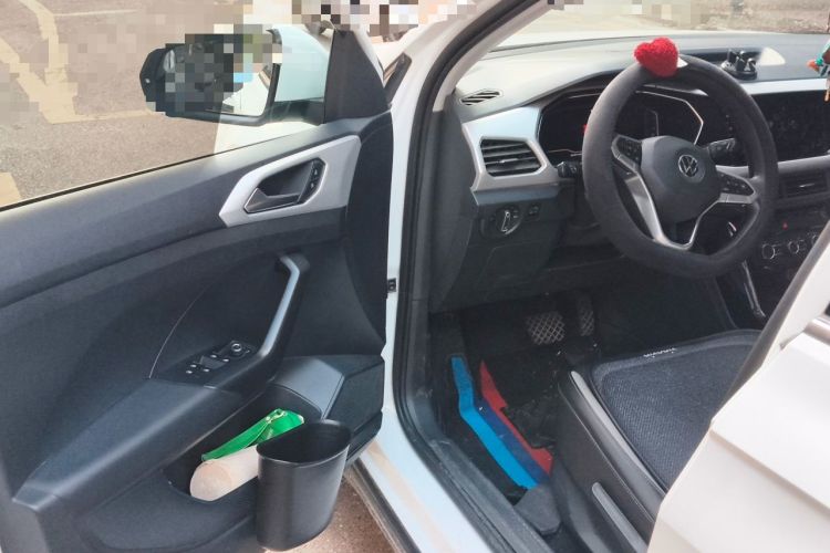 Used Volkswagen Tacqua 2021 200TSI DSG JoyConnect Edition Driver Seat