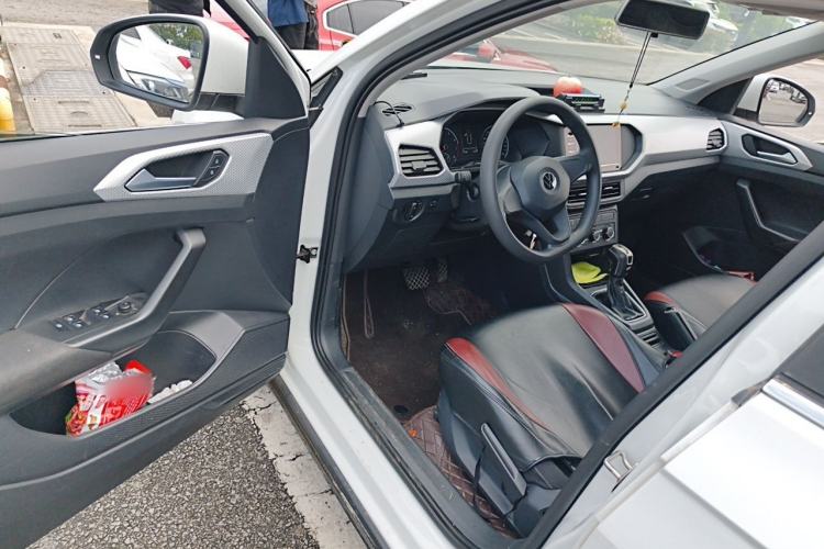 Used Volkswagen Tacqua 2021 1.5L Automatic Shangzhilian Edition Driver Seat