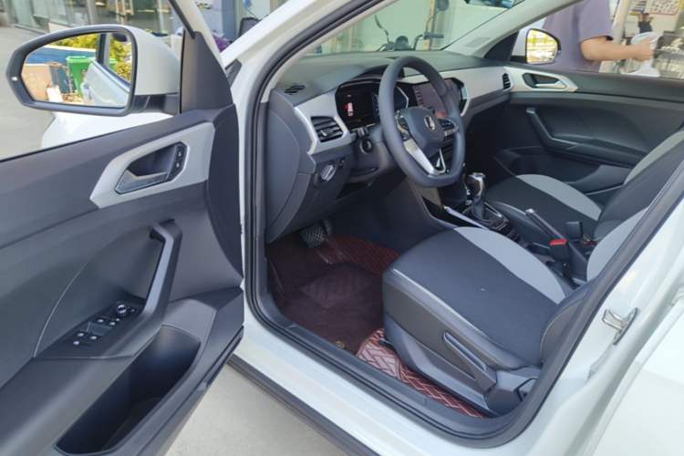 Used Volkswagen Tacqua 2021 1.5L Automatic Yue Zhi Lian Edition Driver Seat