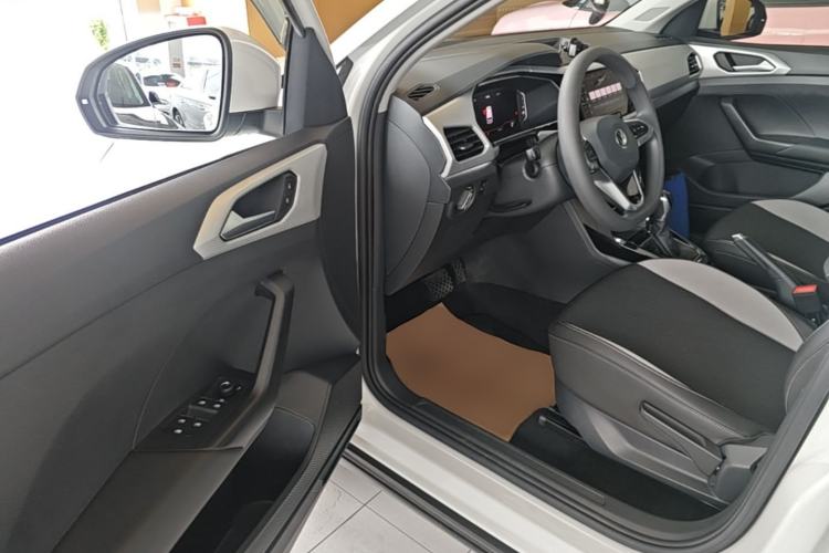 Used Volkswagen Tacqua 2021 1.5L Automatic Yue Zhi Lian Edition Driver Seat