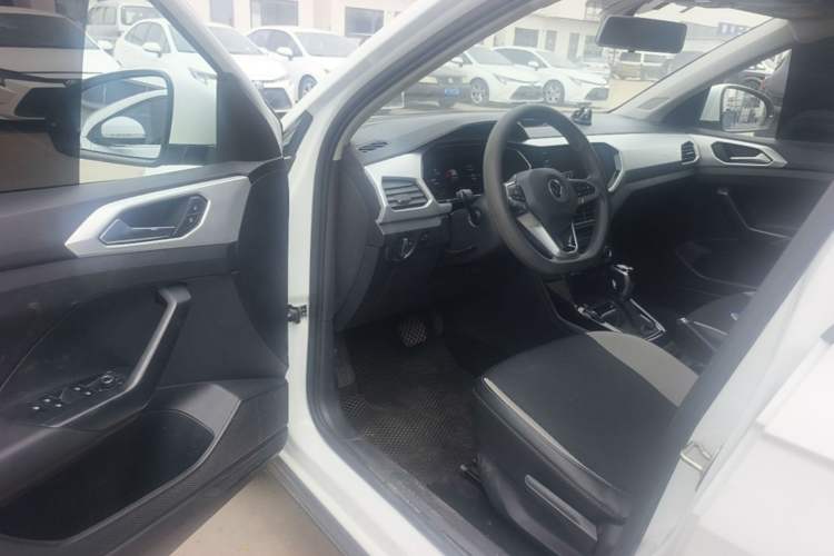 Used Volkswagen Tacqua 2021 1.5L Automatic 30th Anniversary Edition Driver Seat